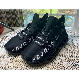 Ladies Fashion Outdoor Sneakers Size 11.5 M Lightweight Chic Black sku 640